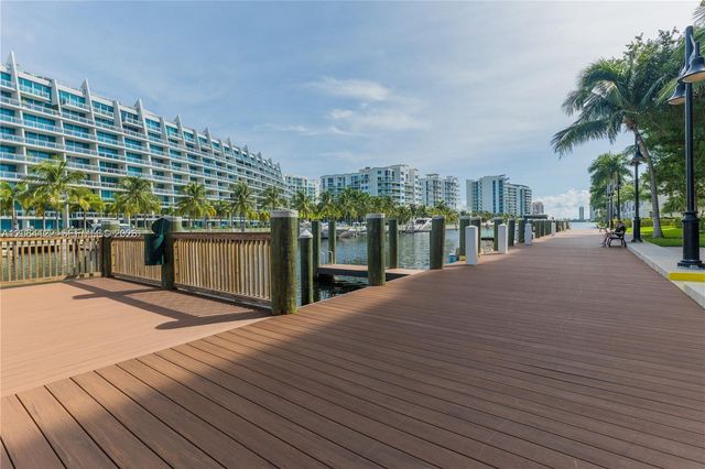 3001 NE 185th Street 710, Aventura, FL 33180