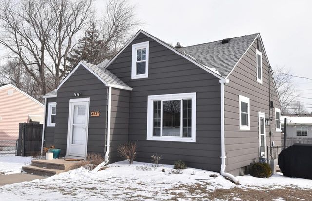 4537 33rd AVENUE, Kenosha, WI 53144