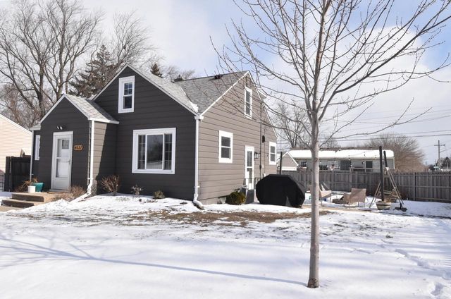 4537 33rd AVENUE, Kenosha, WI 53144