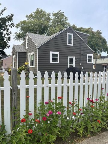 4537 33rd AVENUE, Kenosha, WI 53144