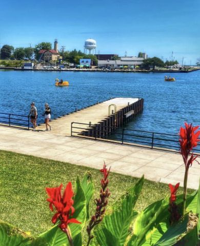 4537 33rd AVENUE, Kenosha, WI 53144