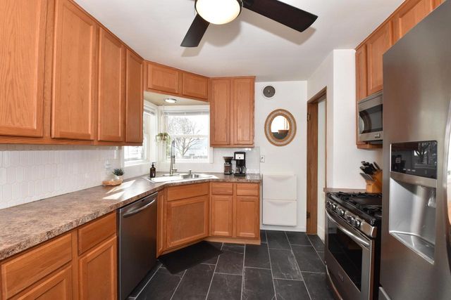 4537 33rd AVENUE, Kenosha, WI 53144