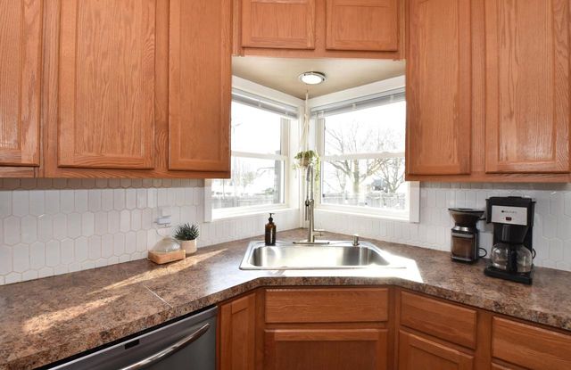 4537 33rd AVENUE, Kenosha, WI 53144