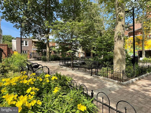 923 E MOYAMENSING AVE, Philadelphia, PA 19147