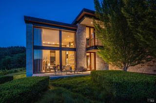 7596 Sonoma Mountain Rd, Glen Ellen, CA 95442