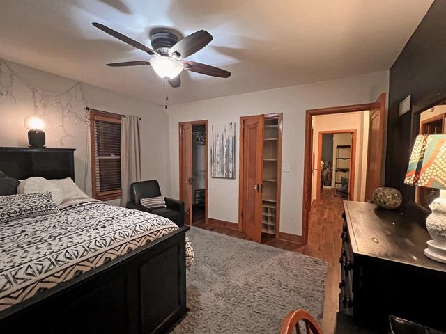602 E College AVENUE, Waukesha, WI 53186