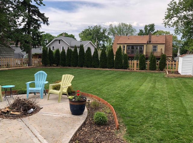 602 E College AVENUE, Waukesha, WI 53186