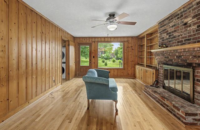 208 Trahern Ln, Clarksville, TN 37040