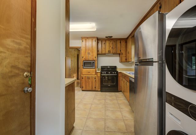 208 Trahern Ln, Clarksville, TN 37040