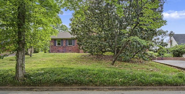 208 Trahern Ln, Clarksville, TN 37040