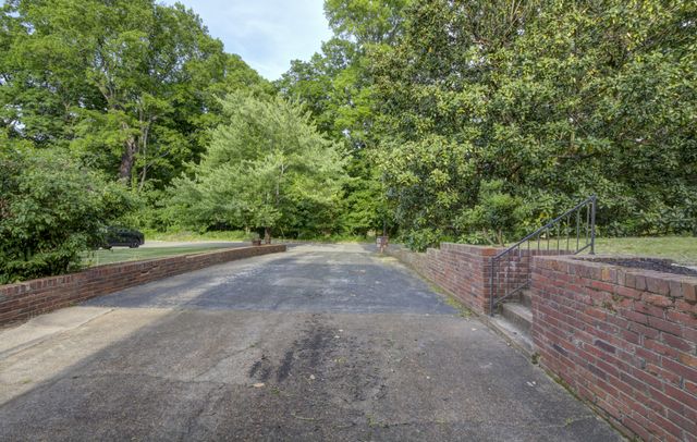 208 Trahern Ln, Clarksville, TN 37040