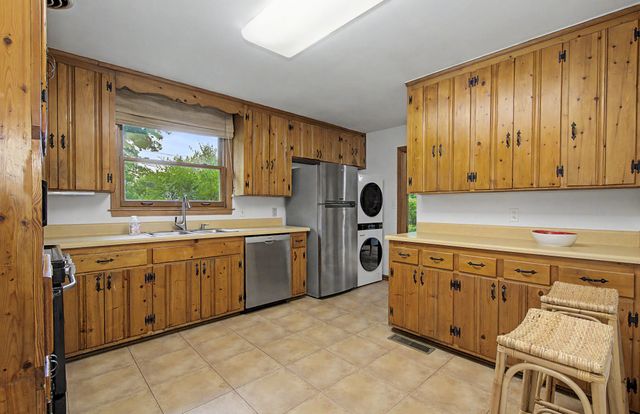 208 Trahern Ln, Clarksville, TN 37040