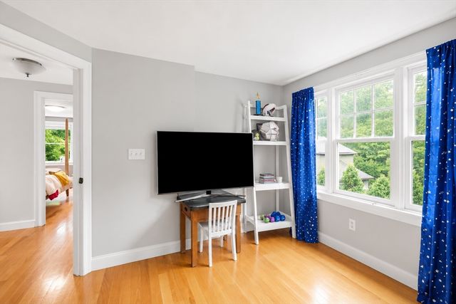 760 Liberty St, Braintree, MA 02184