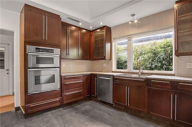 551 NE 53rd Street, Miami, FL 33137