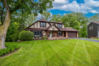 32 Black Mallard Circle, Perinton, NY 14450