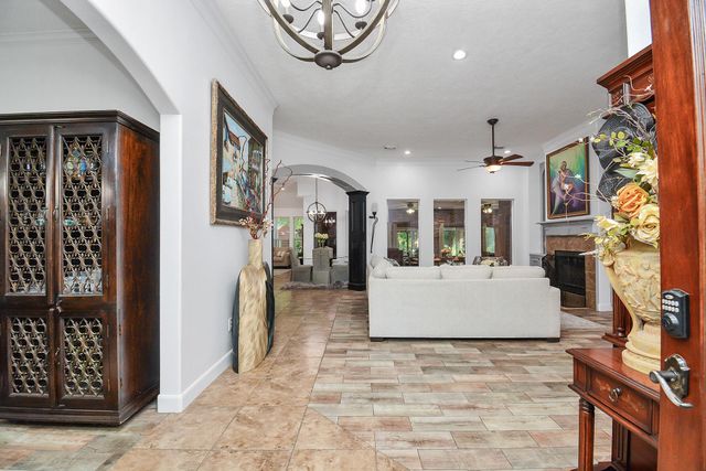 11943 White Oak Pass, Conroe, TX 77385