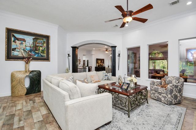 11943 White Oak Pass, Conroe, TX 77385
