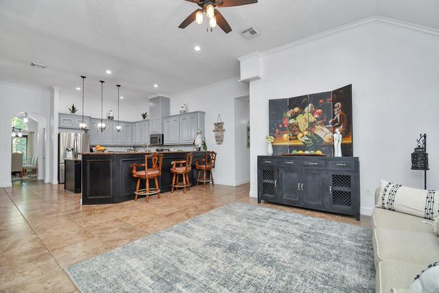 11943 White Oak Pass, Conroe, TX 77385