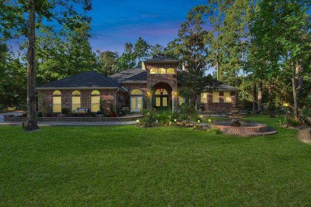 11943 White Oak Pass, Conroe, TX 77385