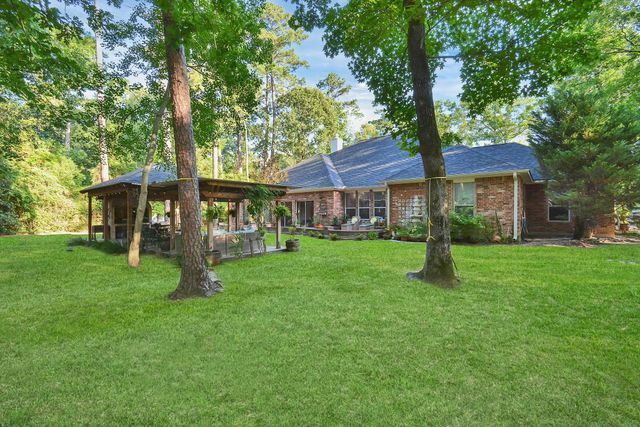 11943 White Oak Pass, Conroe, TX 77385