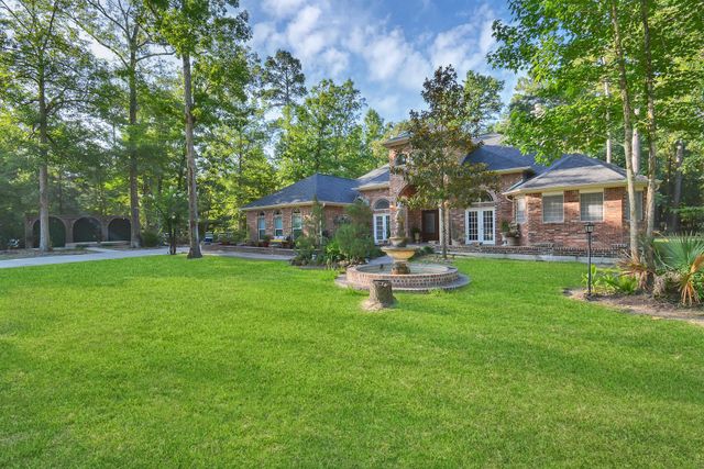 11943 White Oak Pass, Conroe, TX 77385