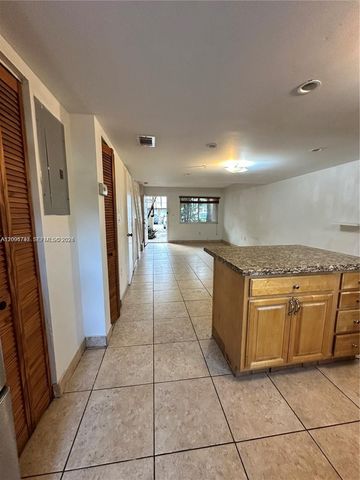 551 NW 82nd Ave 502, Miami, FL 33126