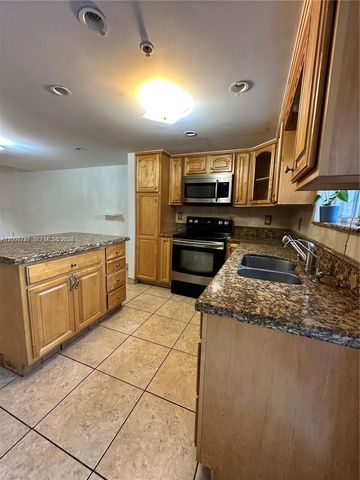 551 NW 82nd Ave 502, Miami, FL 33126