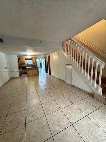 551 NW 82nd Ave 502, Miami, FL 33126
