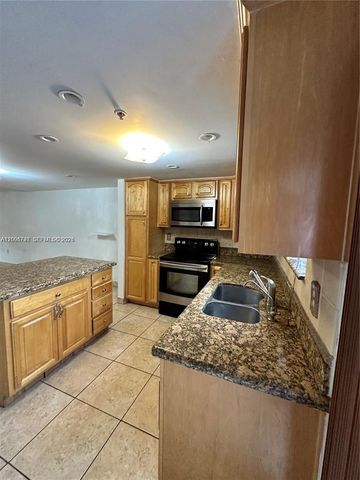 551 NW 82nd Ave 502, Miami, FL 33126
