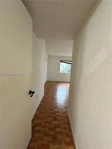 551 NW 82nd Ave 502, Miami, FL 33126