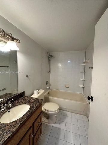 551 NW 82nd Ave 502, Miami, FL 33126