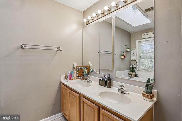 13116 DIAMOND HILL DR, Germantown, MD 20874