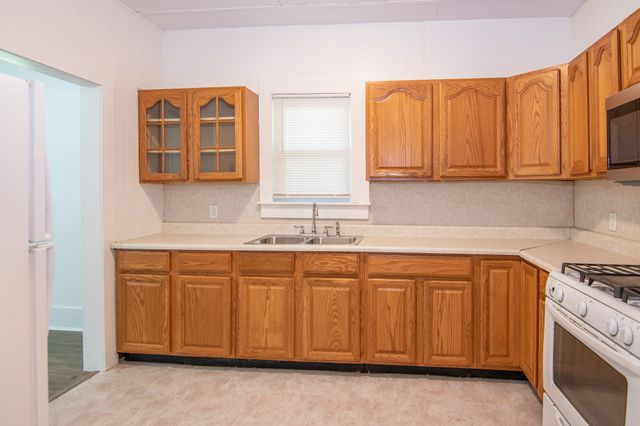 1620 Avenue D, Brownwood, TX 76801