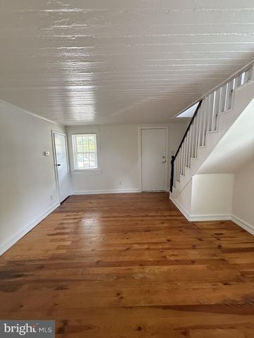 1813 WASHINGTON AVE, Fredericksburg, VA 22401