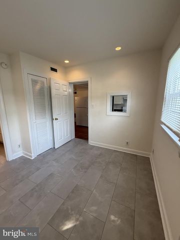 1813 WASHINGTON AVE, Fredericksburg, VA 22401