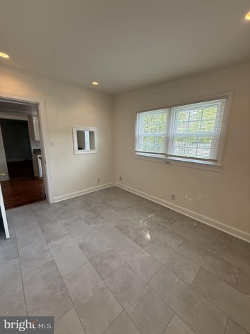 1813 WASHINGTON AVE, Fredericksburg, VA 22401