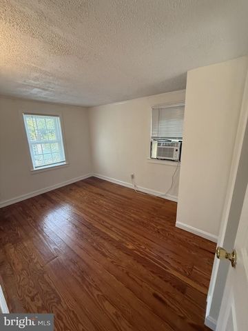 1813 WASHINGTON AVE, Fredericksburg, VA 22401
