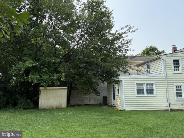 1813 WASHINGTON AVE, Fredericksburg, VA 22401