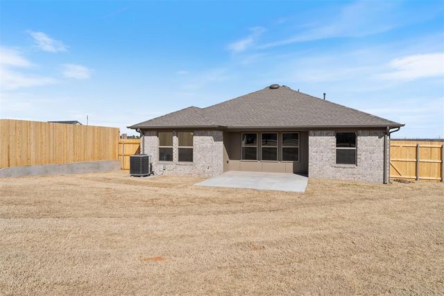 692 Elena Drive, Blanchard, OK 73010