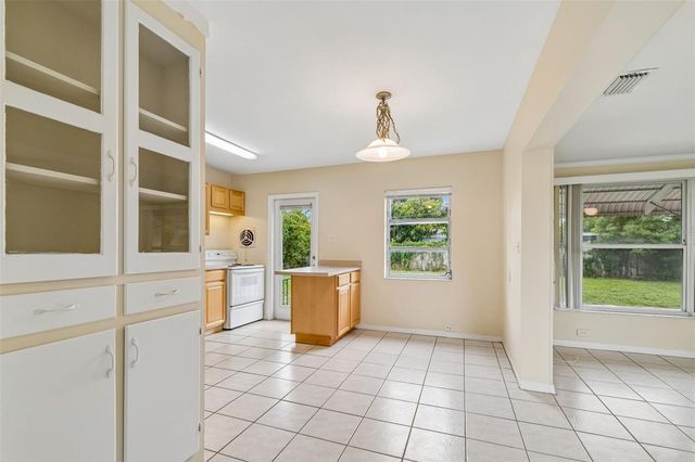 3664 29TH AVENUE N, St Petersburg, FL 33713