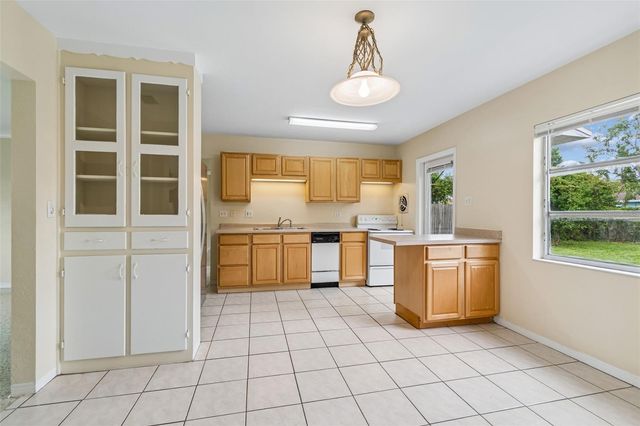 3664 29TH AVENUE N, St Petersburg, FL 33713