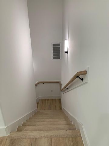 9026 Scott Street, Houston, TX 77051