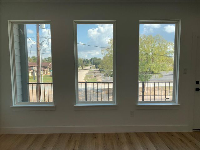 9026 Scott Street, Houston, TX 77051