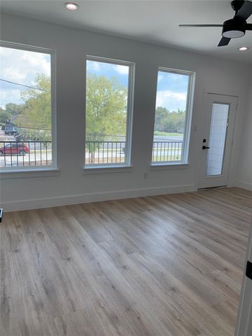 9026 Scott Street, Houston, TX 77051