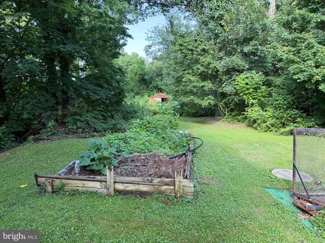 1045 PROSPECT RD, Columbia, PA 17512