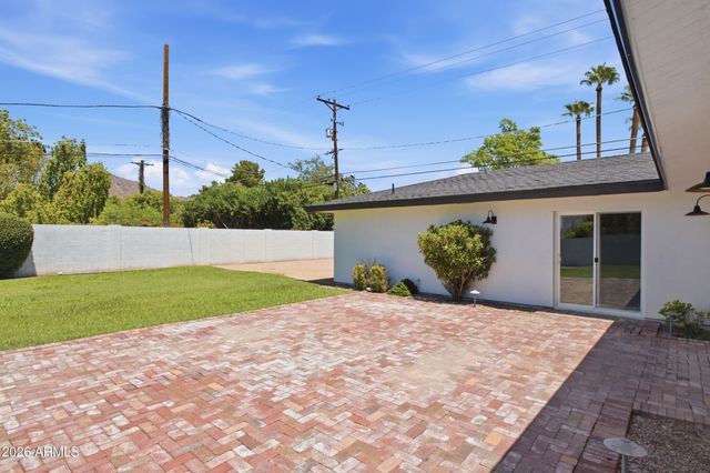 5140 E OSBORN Road, Phoenix, AZ 85018