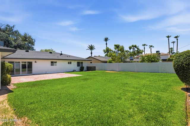 5140 E OSBORN Road, Phoenix, AZ 85018