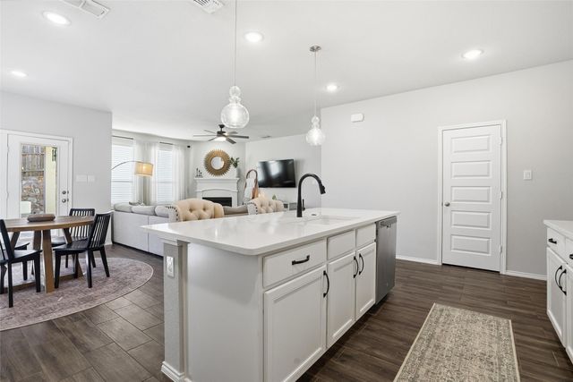 10909 Golden Barrel Court, Fort Worth, TX 76108