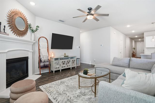 10909 Golden Barrel Court, Fort Worth, TX 76108