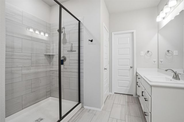 10909 Golden Barrel Court, Fort Worth, TX 76108